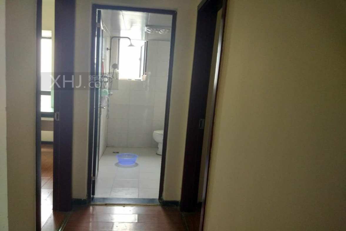 清水河畔  3室1厅2卫    2300.0元/月 清水河畔  3室1厅2卫    2300.0元/月室内图