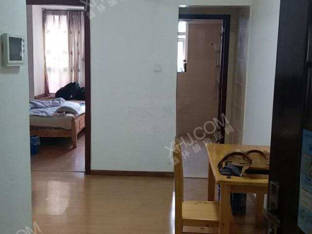 颐和京都3期  2室1厅1卫    2300.0元/月室内图1