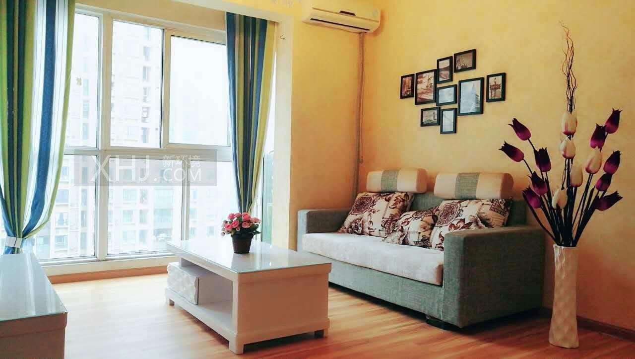 左右小区  1室1厅1卫    1950.0元/月室内图1