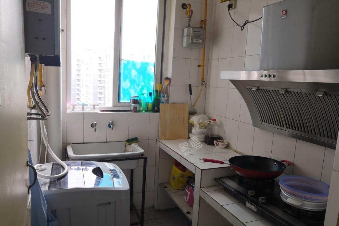 二江花园 1室1厅1卫 900.00元/月 二江花园 1室1厅1卫 900.00元/月室内图