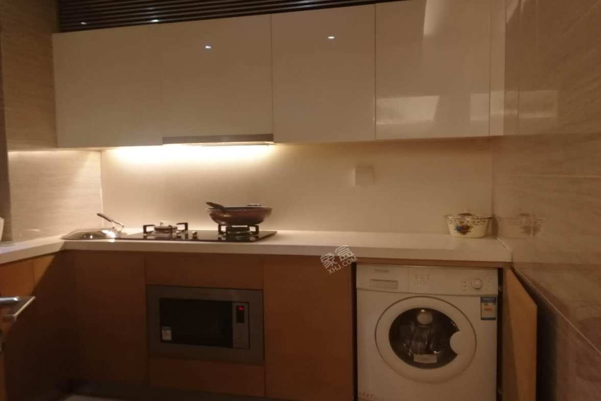 海洋中心  3室2厅2卫    7200.0元/月室内图