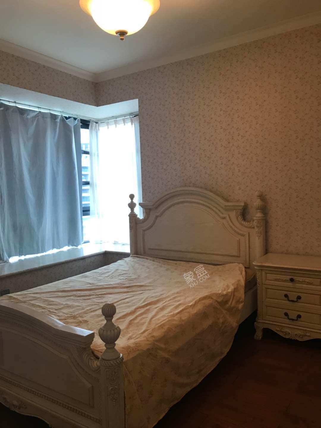 华润凤凰城一期  3室2厅2卫    6500.0元/月室内图