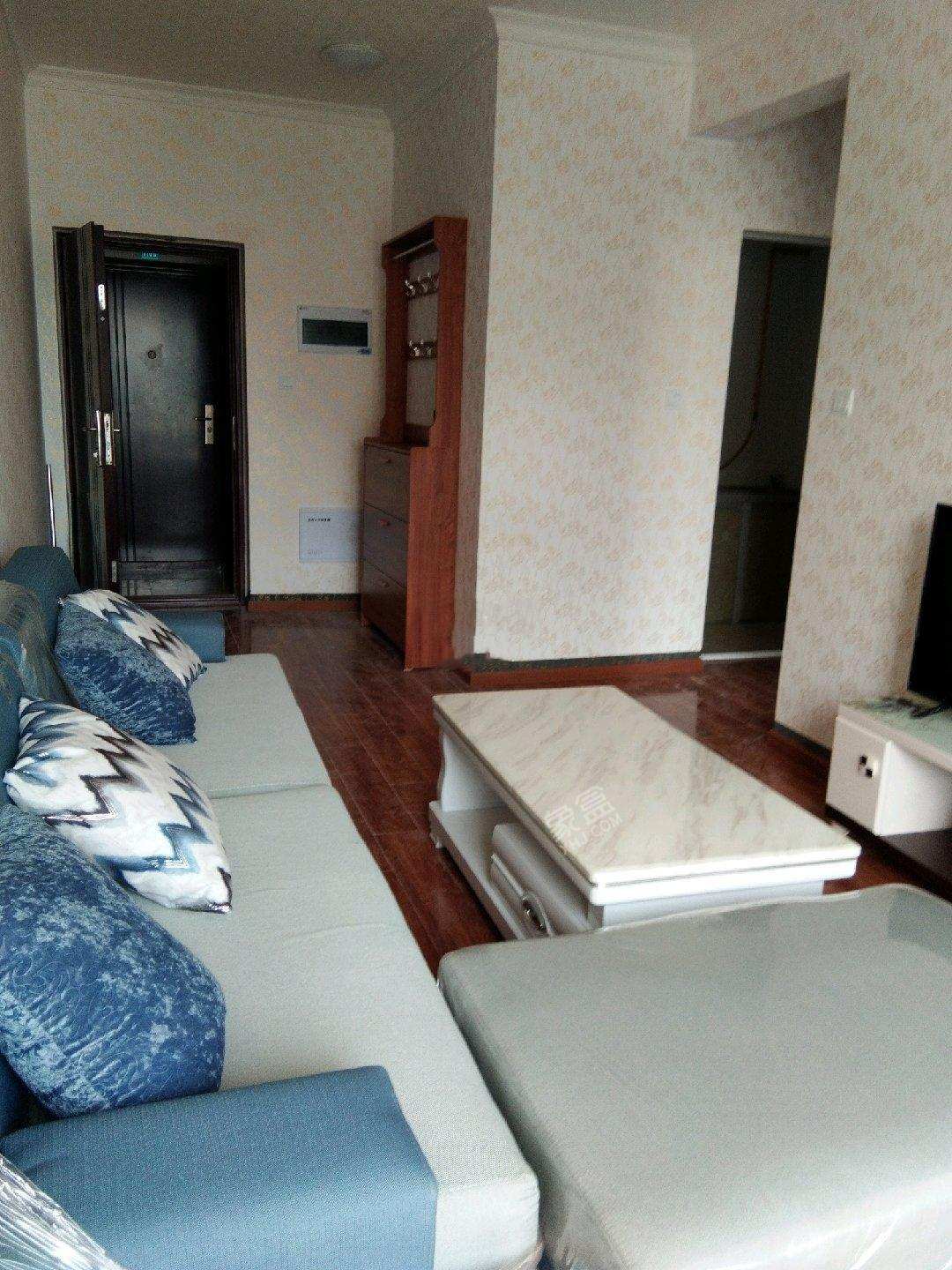 上善清波A  1室1厅1卫    1600.0元/月室内图1