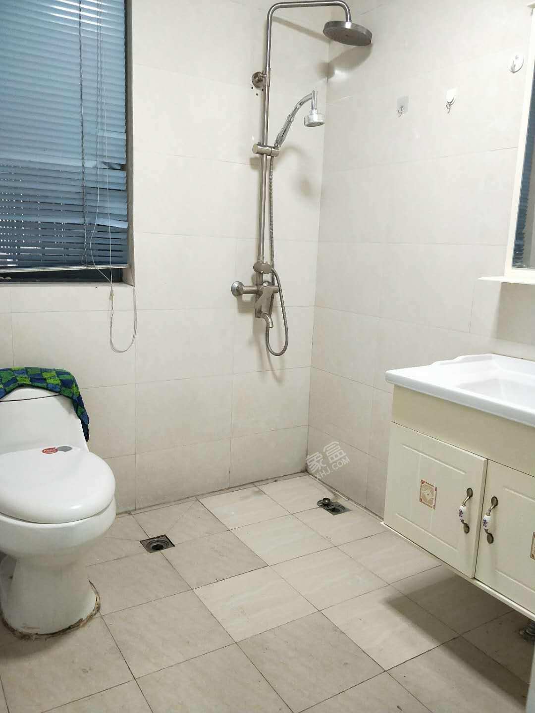 中大君悦金沙五期  2室1厅1卫    3000.0元/月 中大君悦金沙五期  2室1厅1卫    3000.0元/月室内图