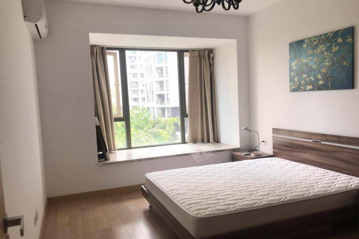 都城雅颂居  3室2厅2卫    5500.0元/月 都城雅颂居  3室2厅2卫    5500.0元/月室内图