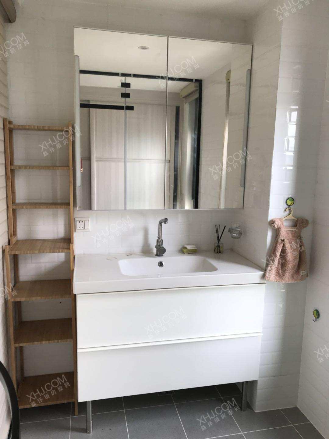 峰度天下  3室1厅1卫    5000.0元/月室内图