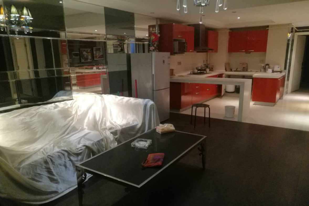 华润凤凰城一期  2室2厅1卫    280.0万客厅