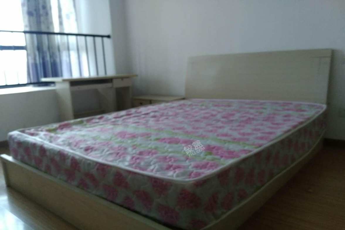 复地雍湖湾  4室1厅2卫    3500.0元/月 复地雍湖湾  4室1厅2卫    3500.0元/月室内图