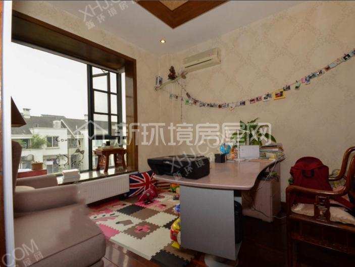 金沙芙蓉苑  4室2厅2卫    5000.0元/月 金沙芙蓉苑  4室2厅2卫    5000.0元/月室内图