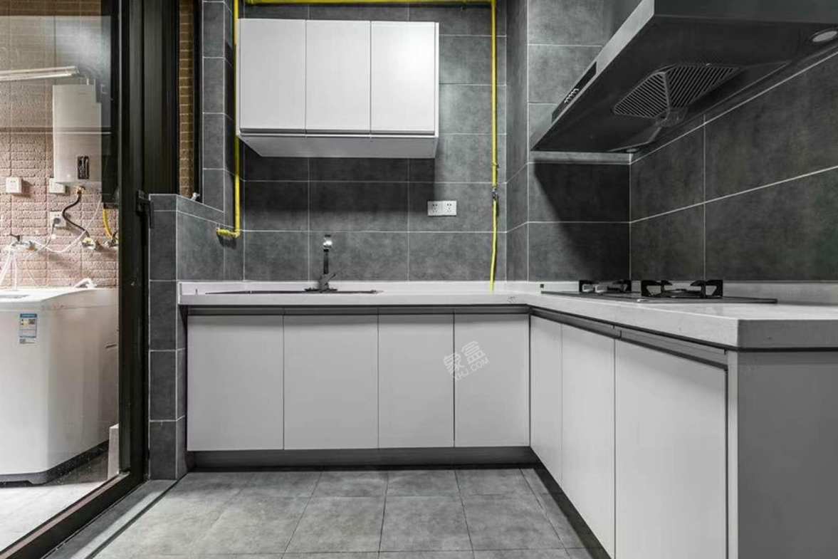 高盛金融中心  3室2厅2卫    6800.0元/月室内图