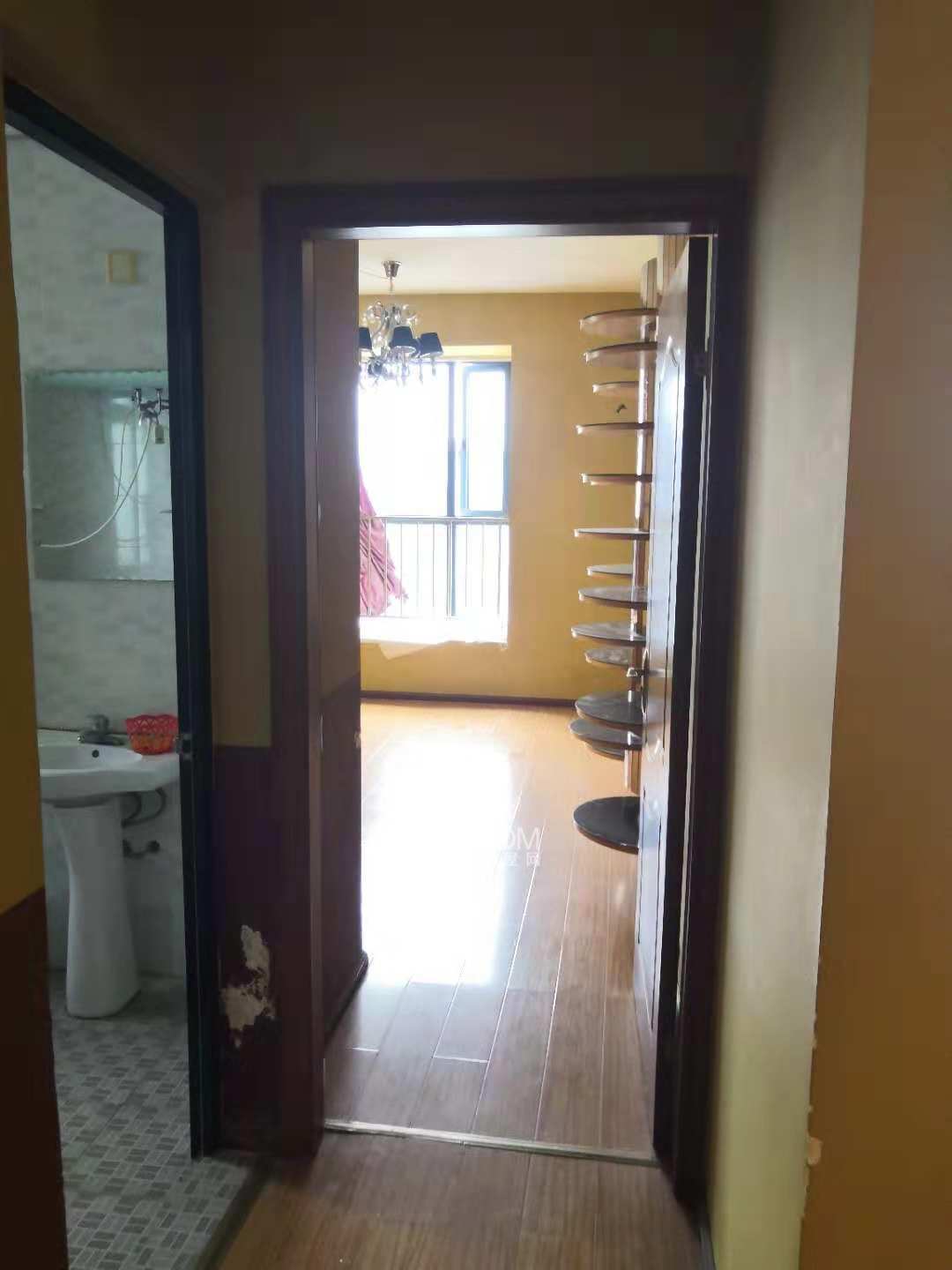 金阳世纪城龙兴苑  2室2厅1卫    2600.0元/月户型图