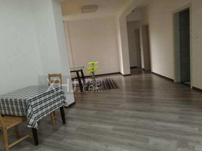 橙花风景  3室2厅2卫    3300.0元/月室内图