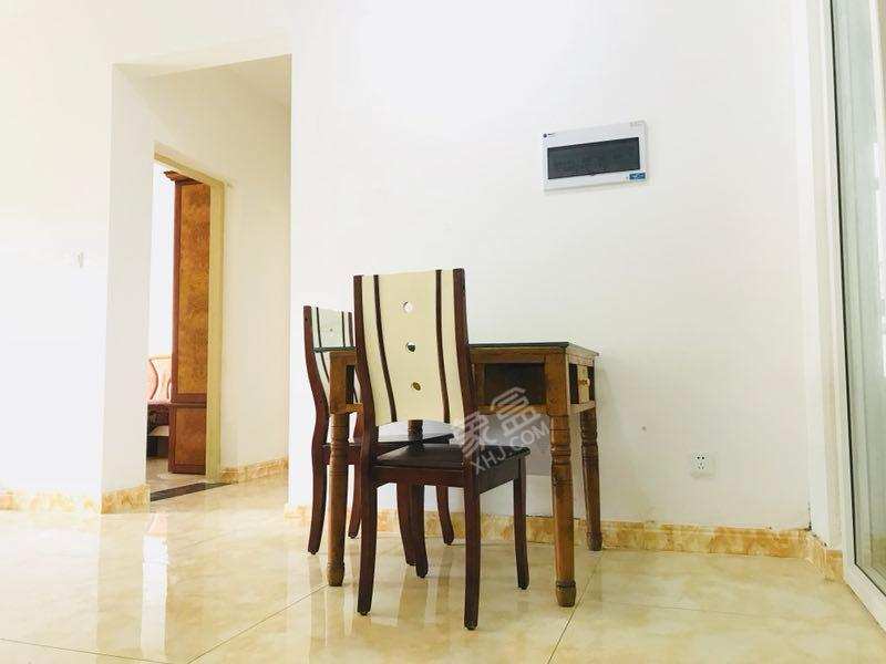 上善清波A  2室1厅1卫    2050.0元/月室内图