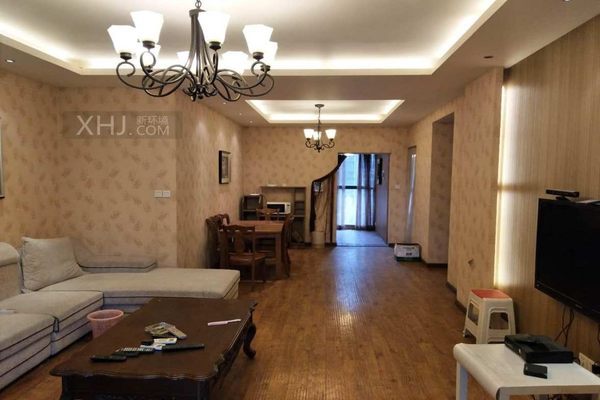 航天佳苑  4室2厅2卫    3500.0元/月室内图