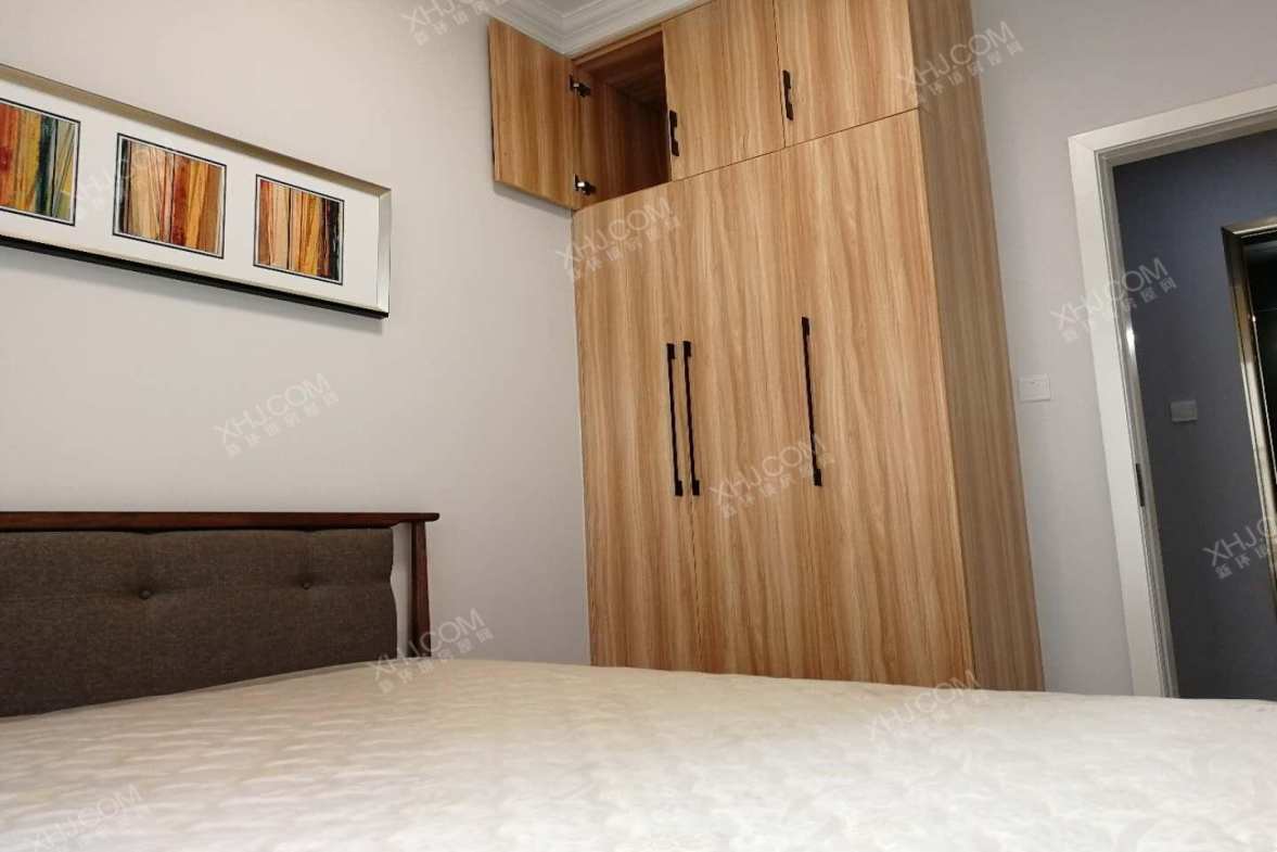 都城雅颂居二期  3室2厅1卫    3700.0元/月室内图