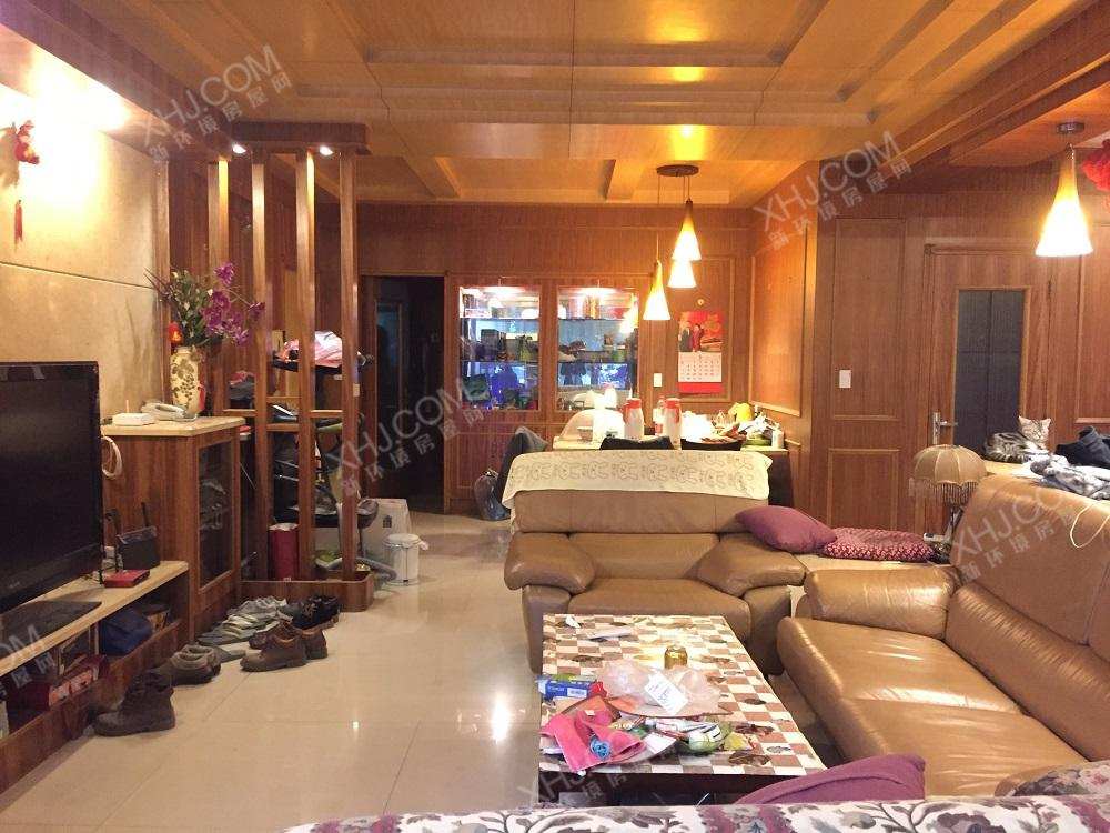 新阳光健康家园  3室2厅2卫    272.0万客厅