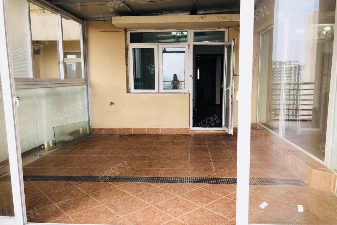 天鹅湖花园  3室2厅1卫    6000.0元/月室内图