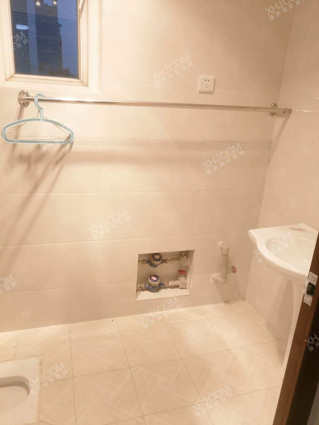 河池新居  2室2厅1卫    1500.0元/月室内图