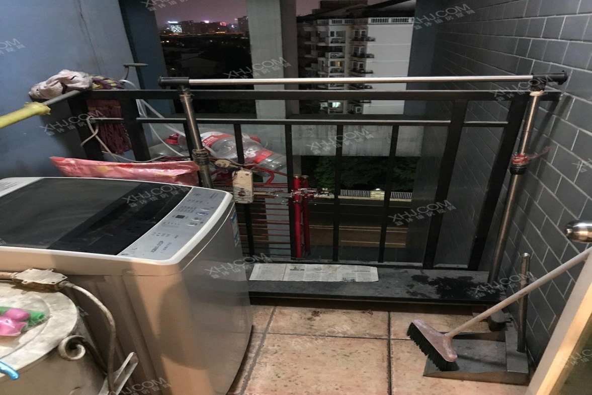 金沙园二期  1室0厅1卫   1300.00元/月室内图