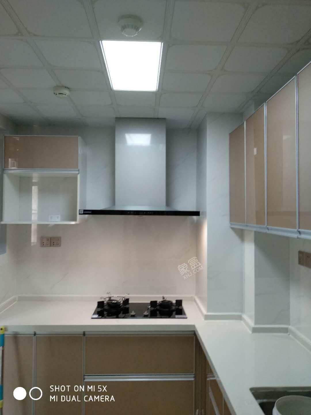 中洲锦城湖岸  4室1厅1卫    8000.0元/月 中洲锦城湖岸  4室1厅1卫    8000.0元/月室内图