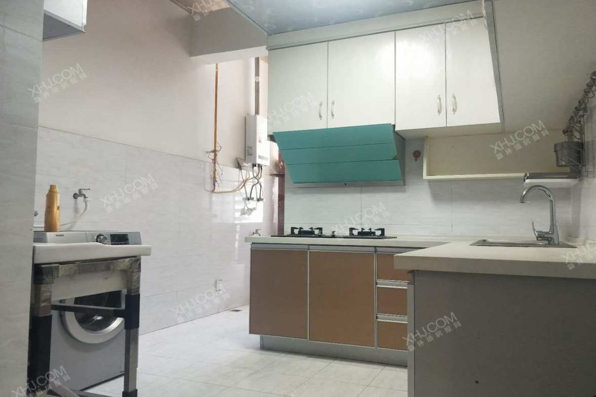 智地哥谭LOFT公寓  3室1厅1卫    4300.0元/月 智地哥谭LOFT公寓  3室1厅1卫    4300.0元/月室内图