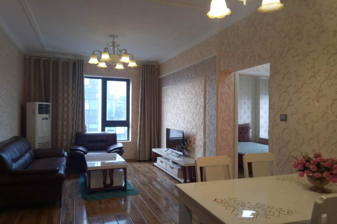 绿地之窗  2室2厅1卫    3400.0元/月室内图