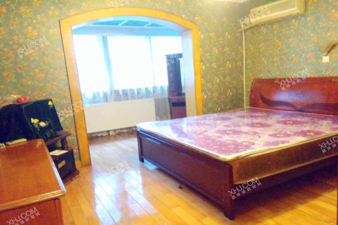 中鹏花园B区  5室2厅3卫    3300.0元/月室内图