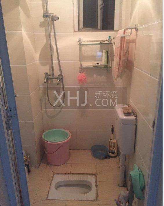 左右小区  1室1厅1卫    1600.0元/月室内图