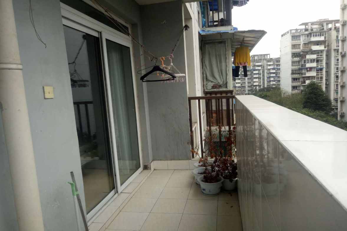 光华馨地  2室2厅1卫    2400.0元/月室内图