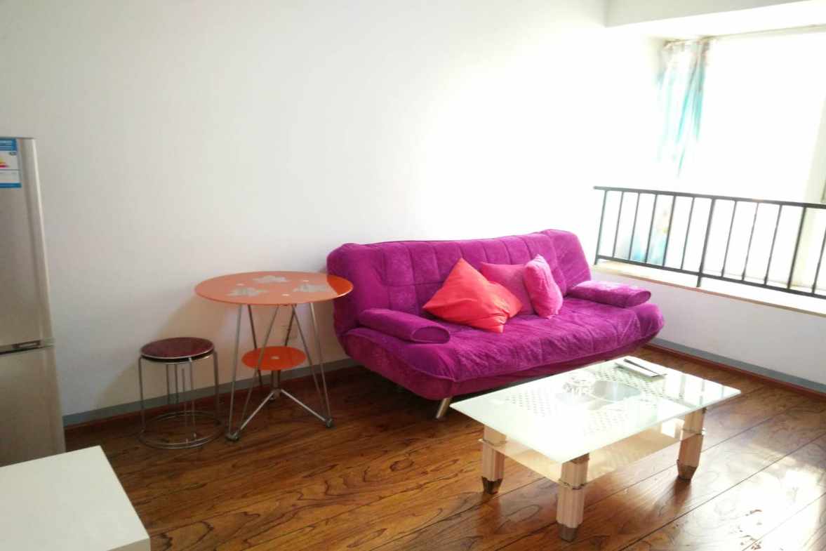 馨光华庭  1室1厅1卫    1550.0元/月室内图