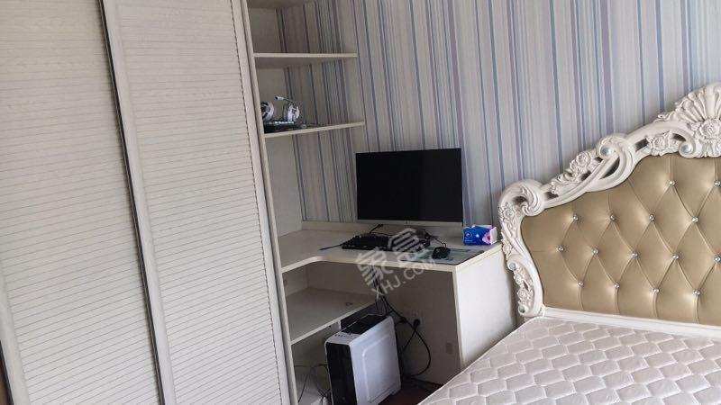 润莱金座  2室1厅1卫    3500.0元/月室内图