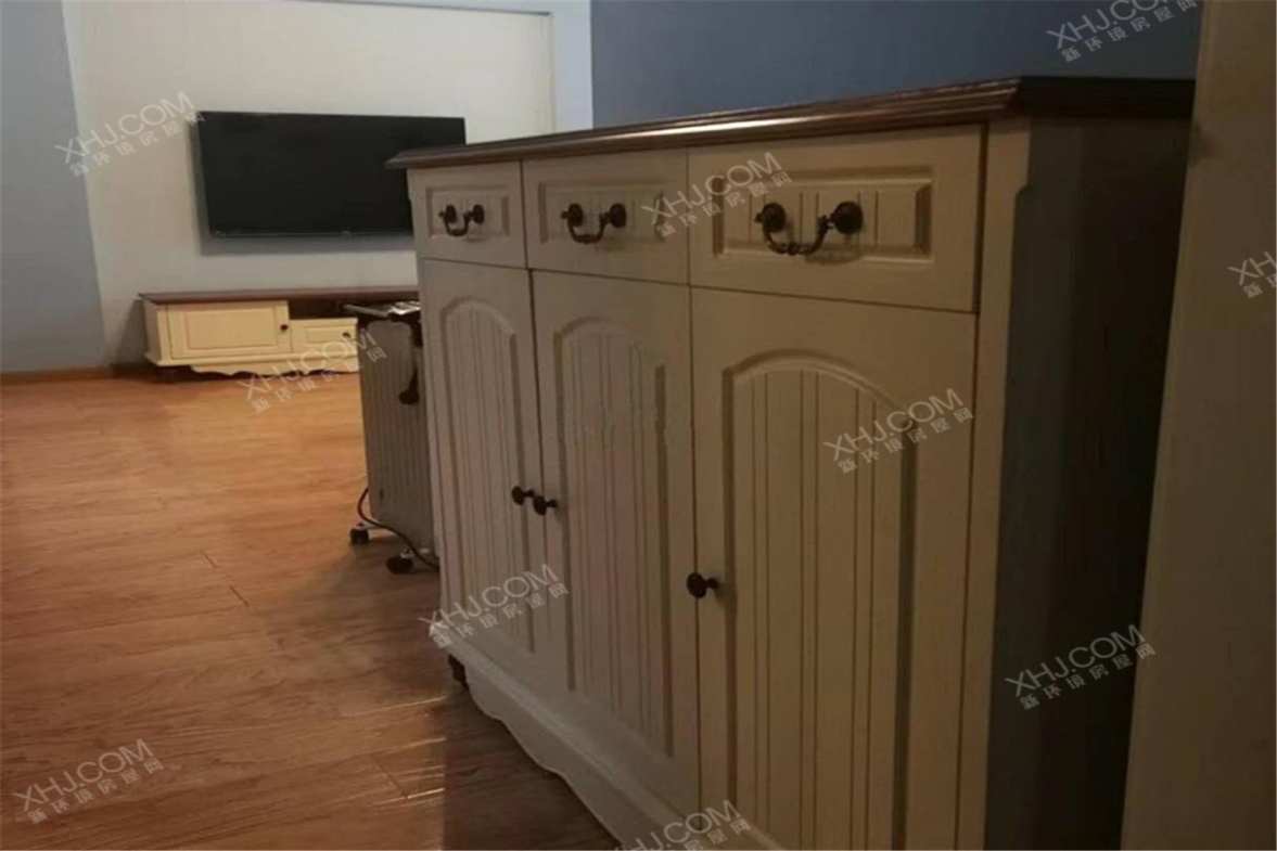 保利香槟光华  2室1厅1卫    3200.0元/月室内图