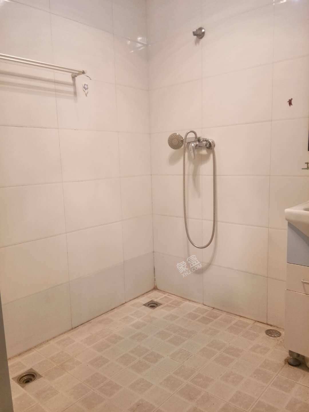 优品道  1室1厅1卫    2500.0元/月室内图