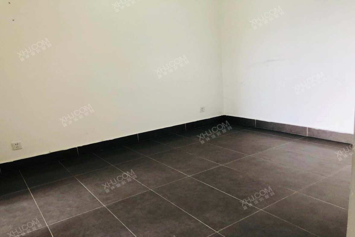 天鹅湖花园  3室2厅1卫    6000.0元/月室内图