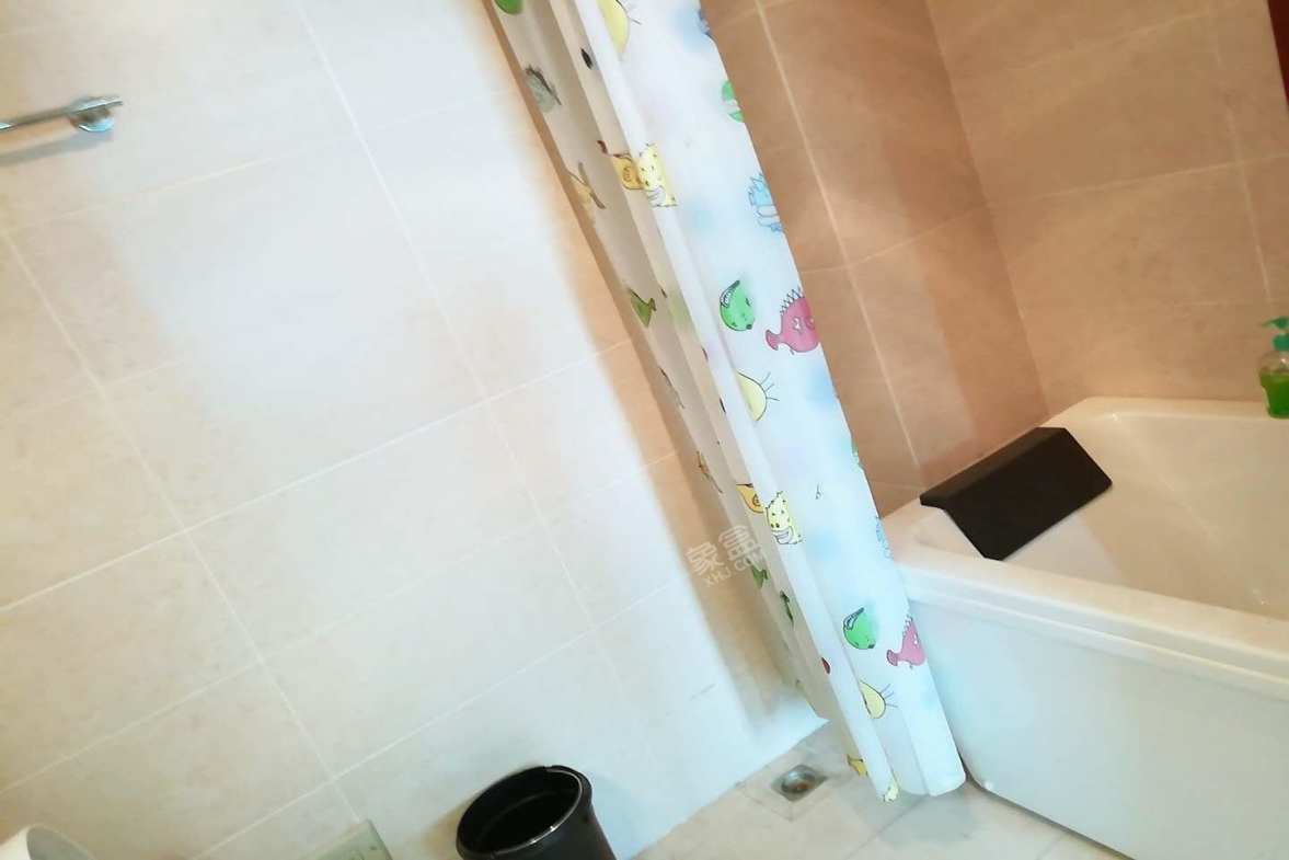 复地雍湖湾  3室2厅2卫    4800.0元/月 复地雍湖湾  3室2厅2卫    4800.0元/月室内图