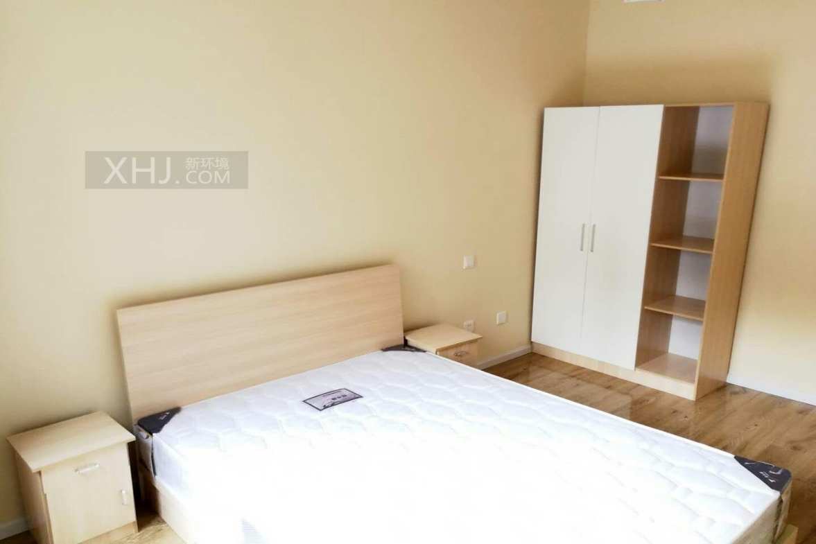 清凤时代城  3室2厅1卫    3700.0元/月室内图