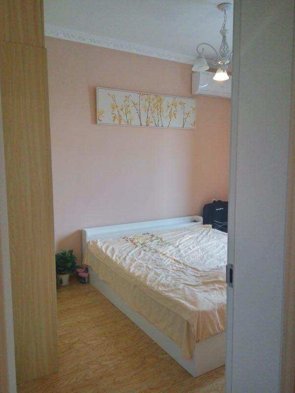 世龙广场  2室2厅1卫    3200.0元/月 世龙广场  2室2厅1卫    3200.0元/月室内图