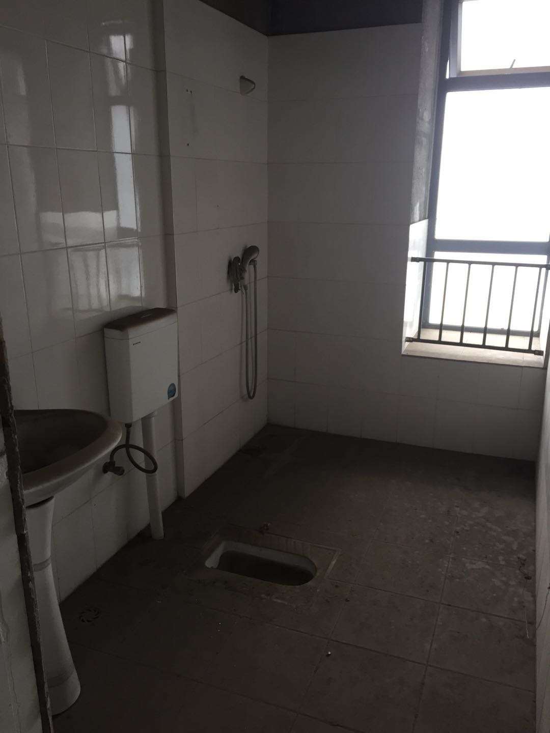 天合丶凯旋城 4室2厅2卫 4000.00元/月 天合丶凯旋城 4室2厅2卫 4000.00元/月室内图