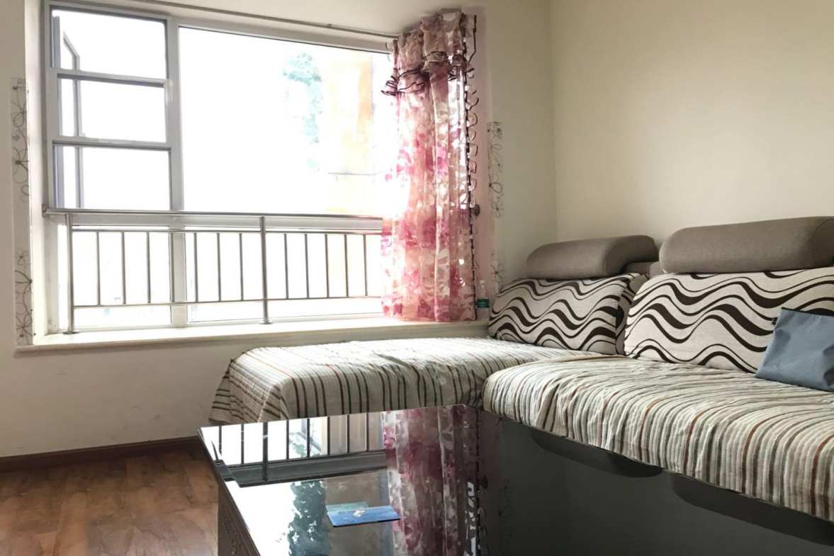 清溪雅筑  3室2厅1卫    2700.0元/月室内图1