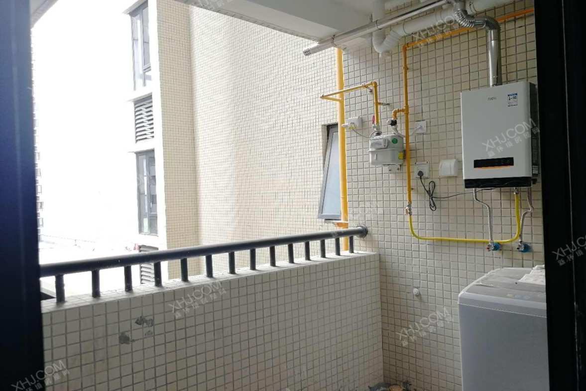 都城雅颂居二期  3室2厅1卫    3700.0元/月室内图