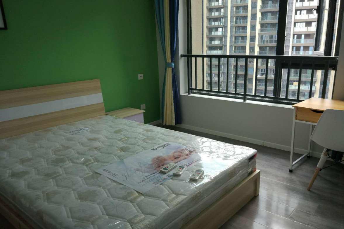 凯德世纪名邸  3室2厅1卫    3600.0元/月 凯德世纪名邸  3室2厅1卫    3600.0元/月室内图