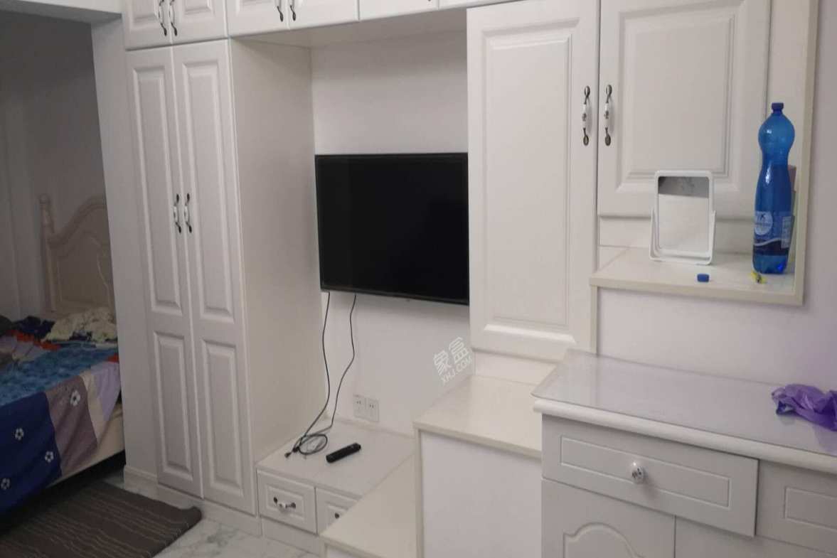 保利星座  1室1厅1卫    1700.0元/月室内图