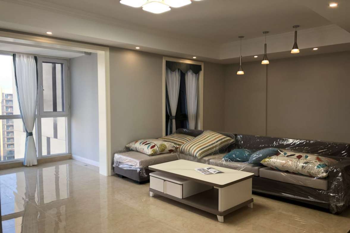 凯德世纪名邸  4室2厅2卫    5500.0元/月 凯德世纪名邸  4室2厅2卫    5500.0元/月室内图