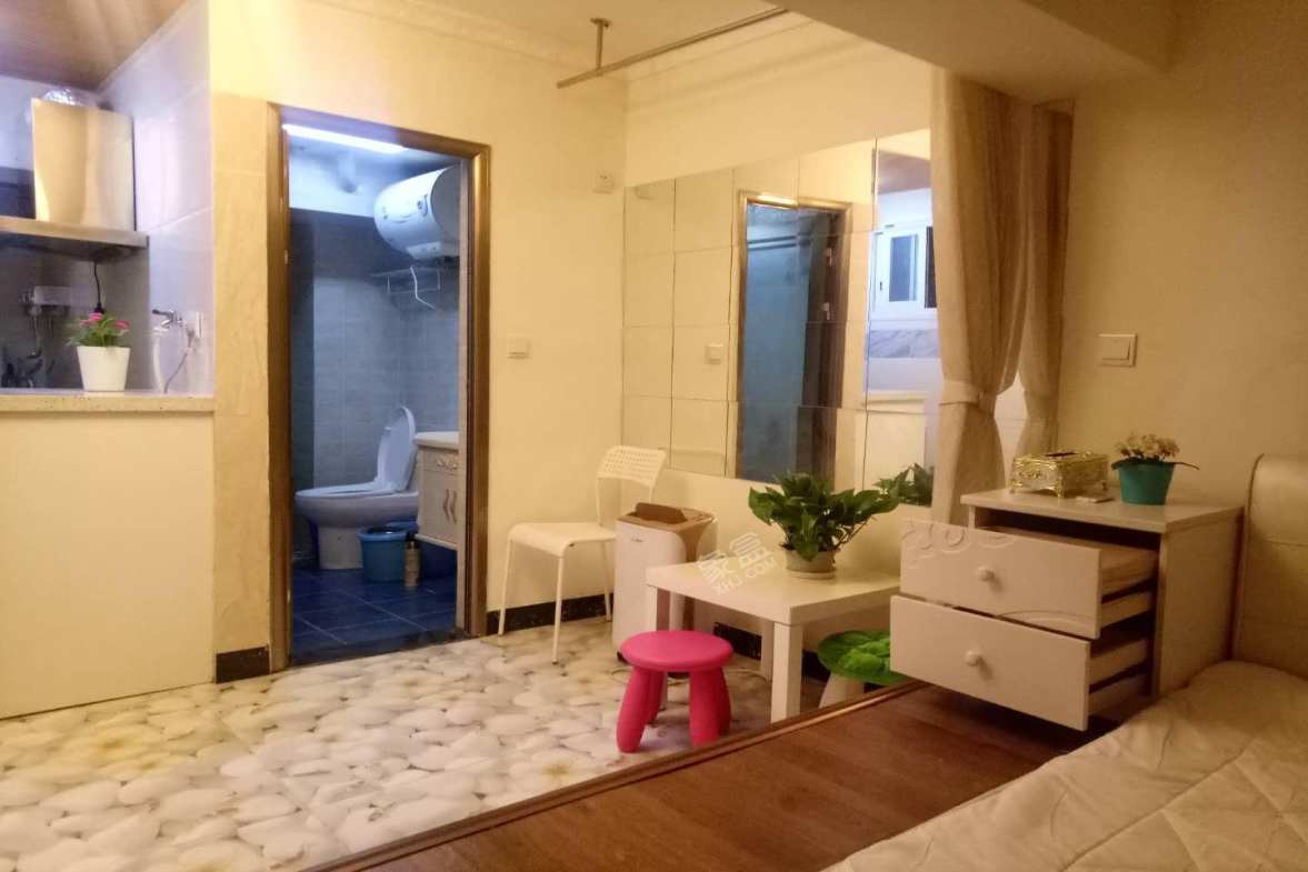 保利星座  1室1厅1卫    1500.0元/月室内图