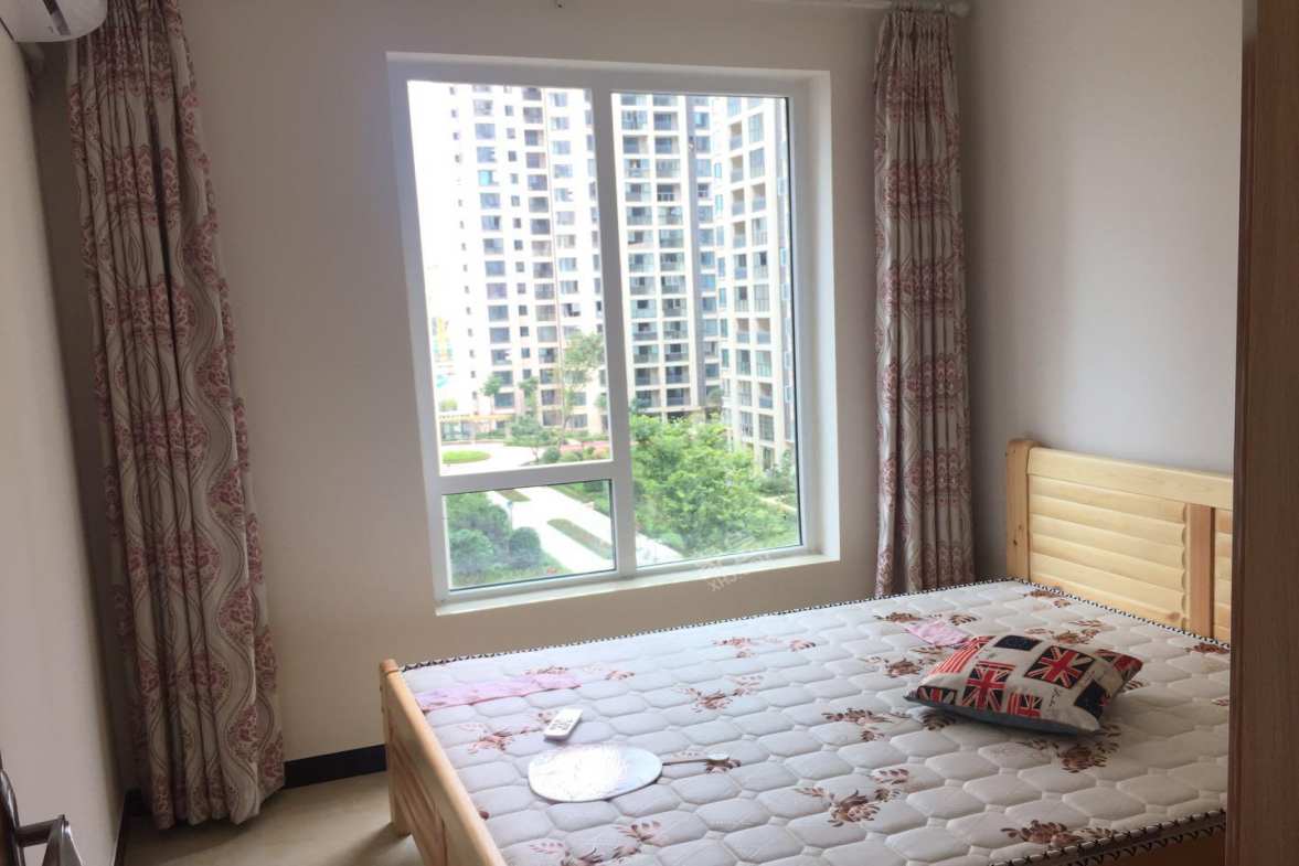 馨光嘉苑  1室1厅1卫    1600.0元/月室内图