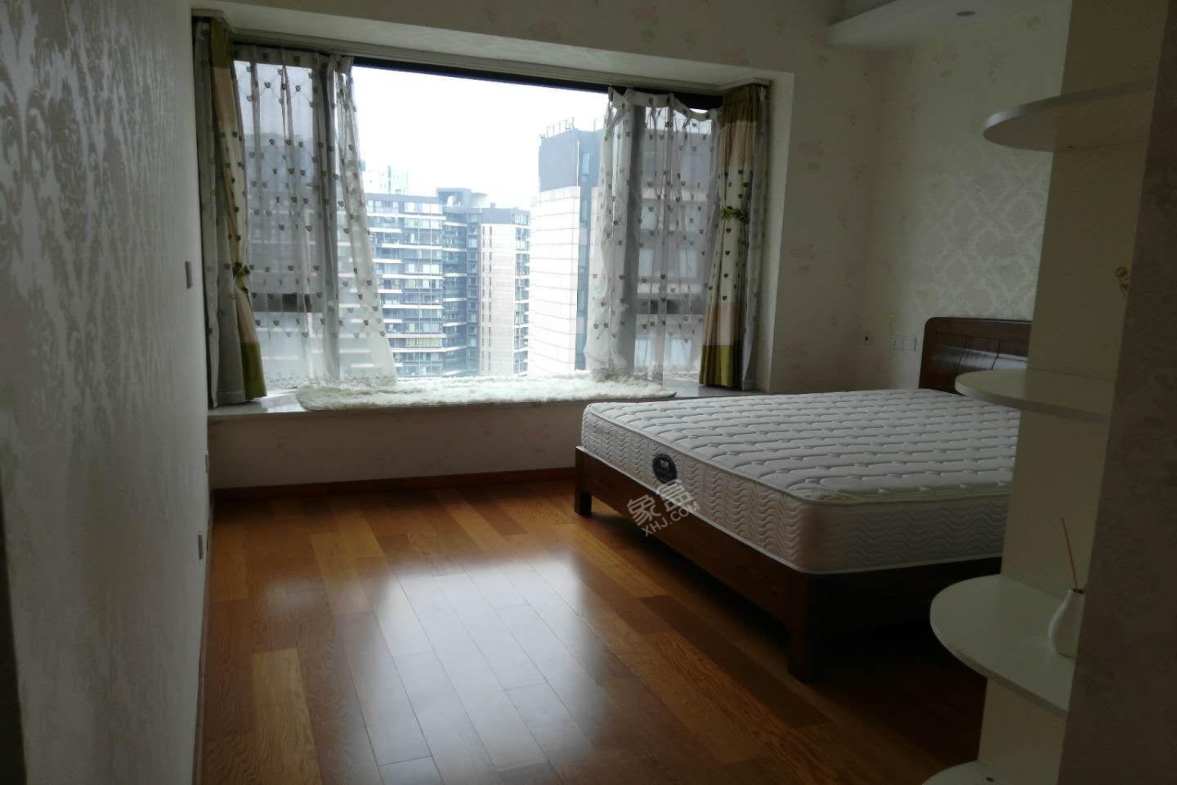 仁和春天国际花园  3室2厅2卫    7000.0元/月 仁和春天国际花园  3室2厅2卫    7000.0元/月室内图