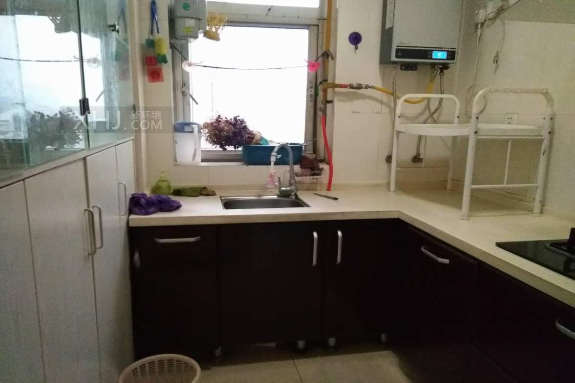 千和馨城  2室2厅1卫    2300.0元/月室内图