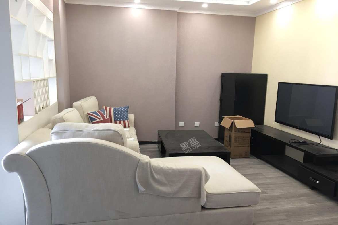 香月湖  3室2厅1卫    4500.0元/月室内图