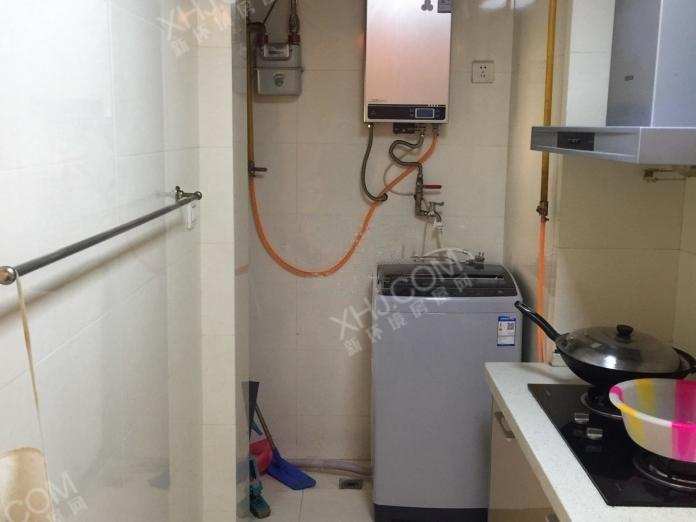 朗基龙堂 1室1厅1卫 1800.0元/月 朗基龙堂 1室1厅1卫 1800.0元/月室内图