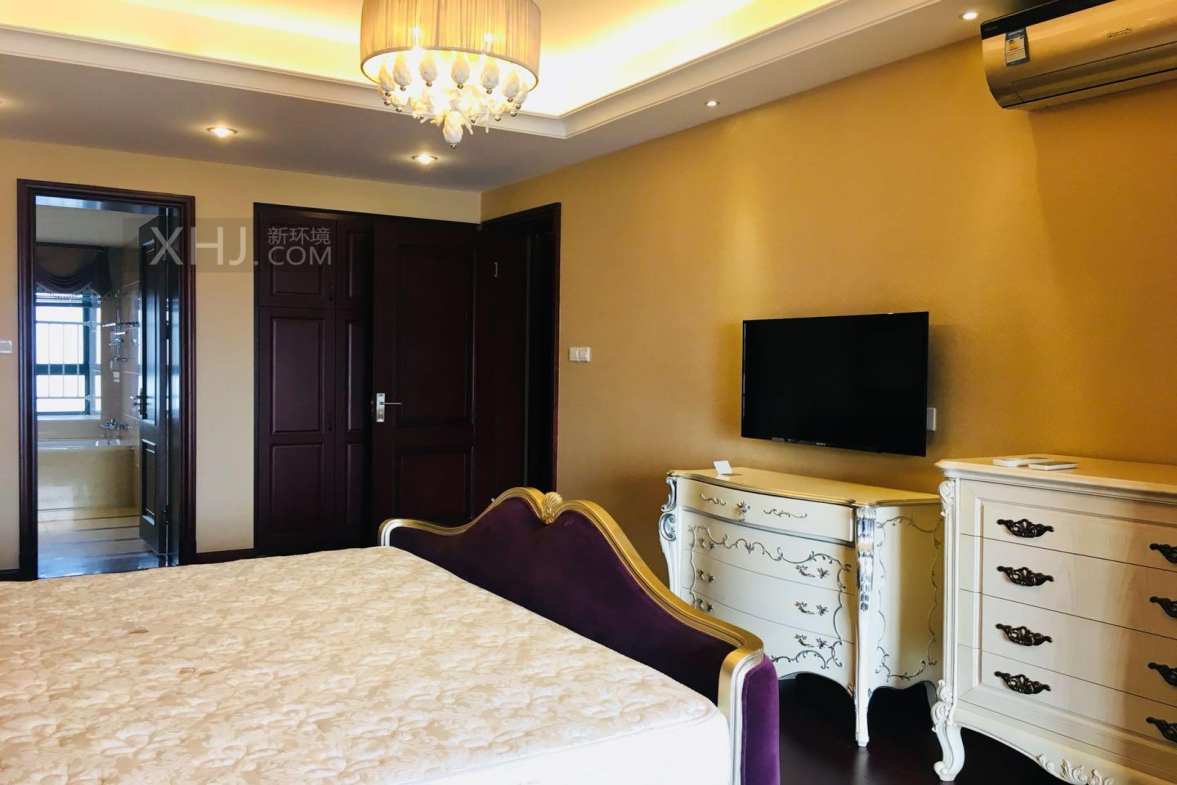 龙湖世纪峰景  4室2厅2卫    10000.0元/月室内图